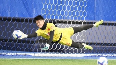 Chất trẻ của thủ môn Trần Trung Kiên